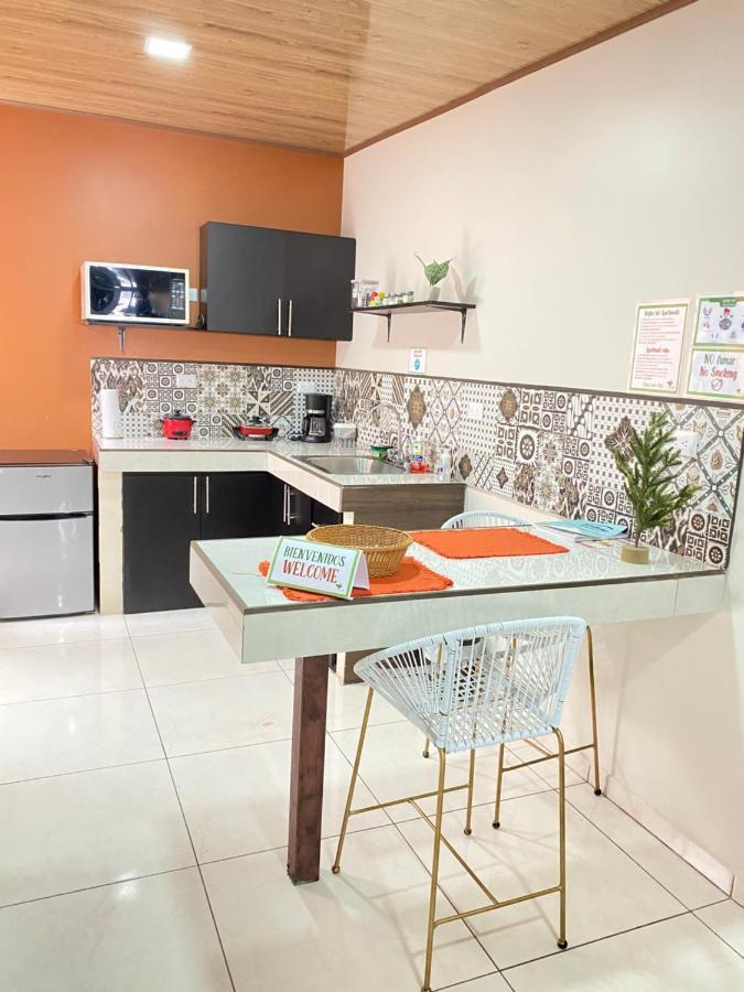 Pura Vida Apartment. 5 Min From Airport Alajuela Kültér fotó